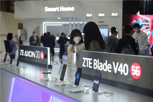 MWC 2022 中國科技企業(yè)引領(lǐng)創(chuàng)新，綠廠閃充技術(shù)與教育科技服務(wù)雙星閃耀