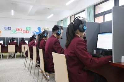 科大訊飛英語聽說黑科技“陜”現西北五省教育裝備展，引領教育科技服務新篇章